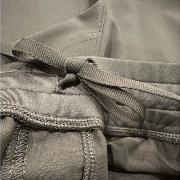 Under Armour Olive Green Scrub Pants 2XL Tall - Picture 6 of 9